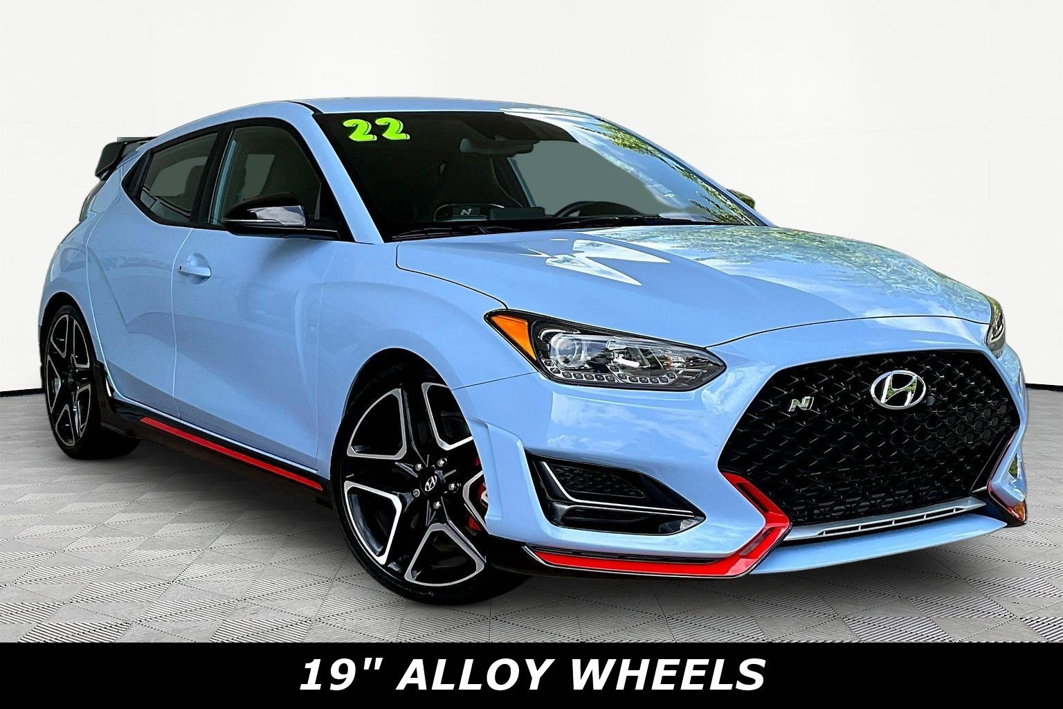 Used 2022 Hyundai Veloster N FWD image 3