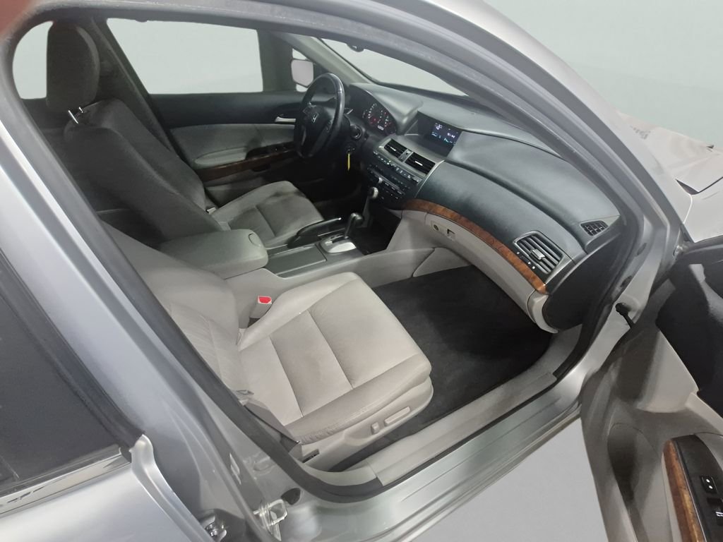 Used 2011 Honda Accord EX-L image 13