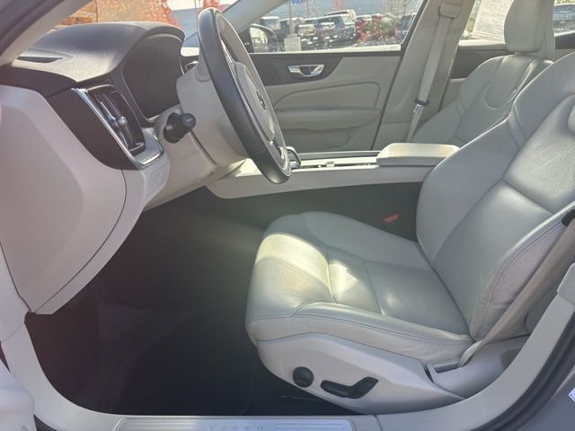Used 2024 Volvo S60 B5 Plus image 14