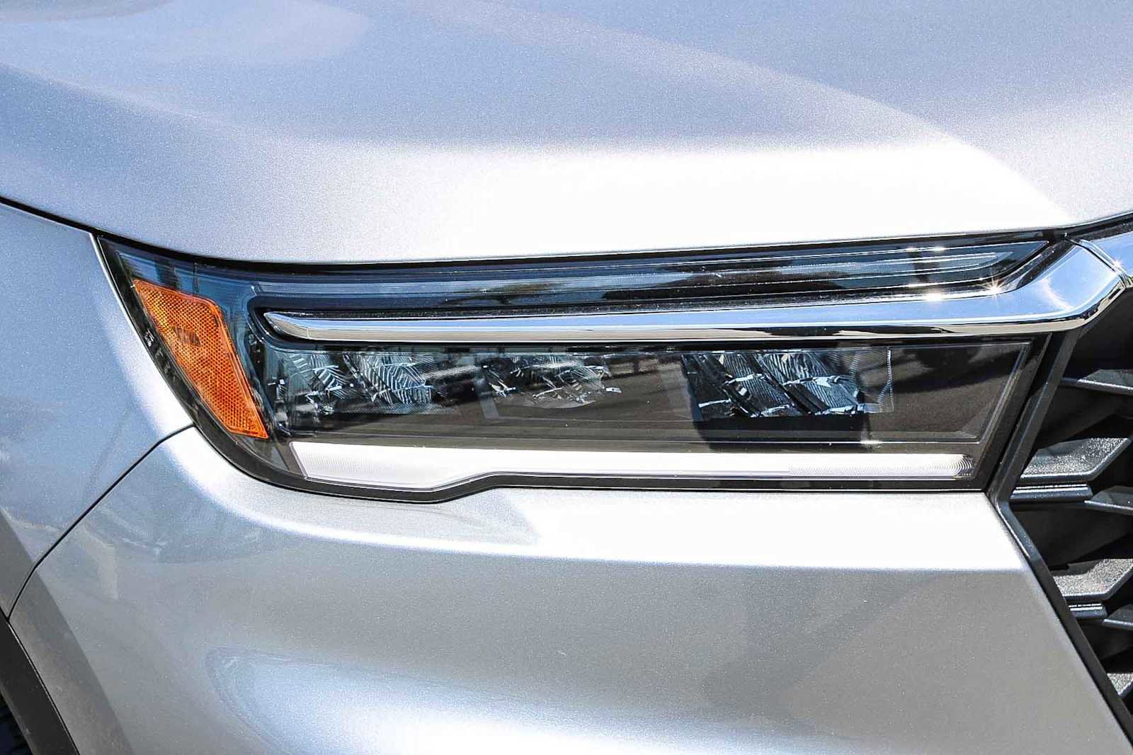 Certified 2025 Honda Pilot EX-L image 4