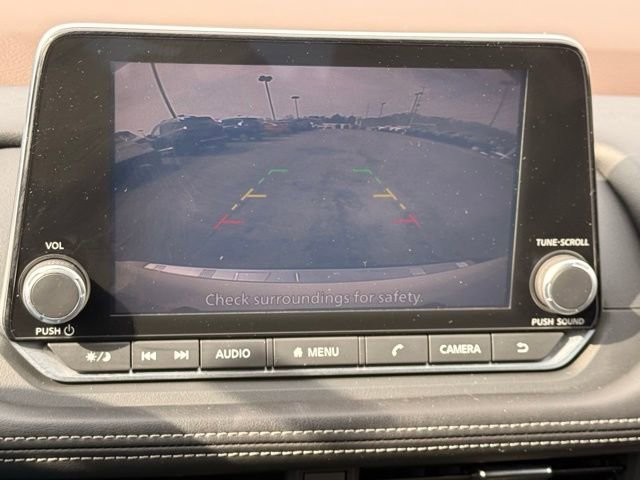 Certified 2023 Nissan Rogue SV image 34