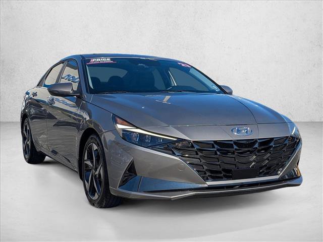 Used 2023 Hyundai Elantra Limited image 3