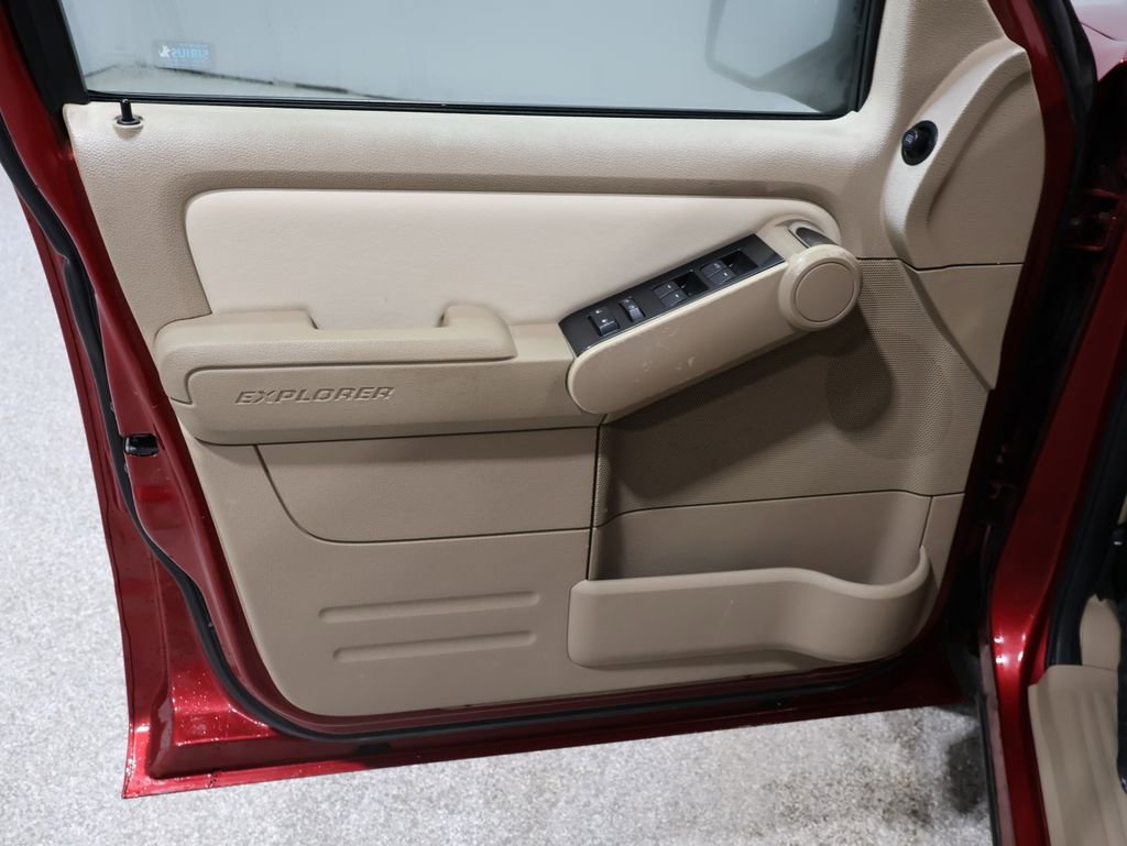 Used 2008 Ford Explorer Sport Trac Limited image 16
