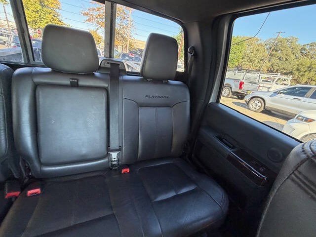 Used 2013 Ford F350 Platinum AWD/4WD image 34