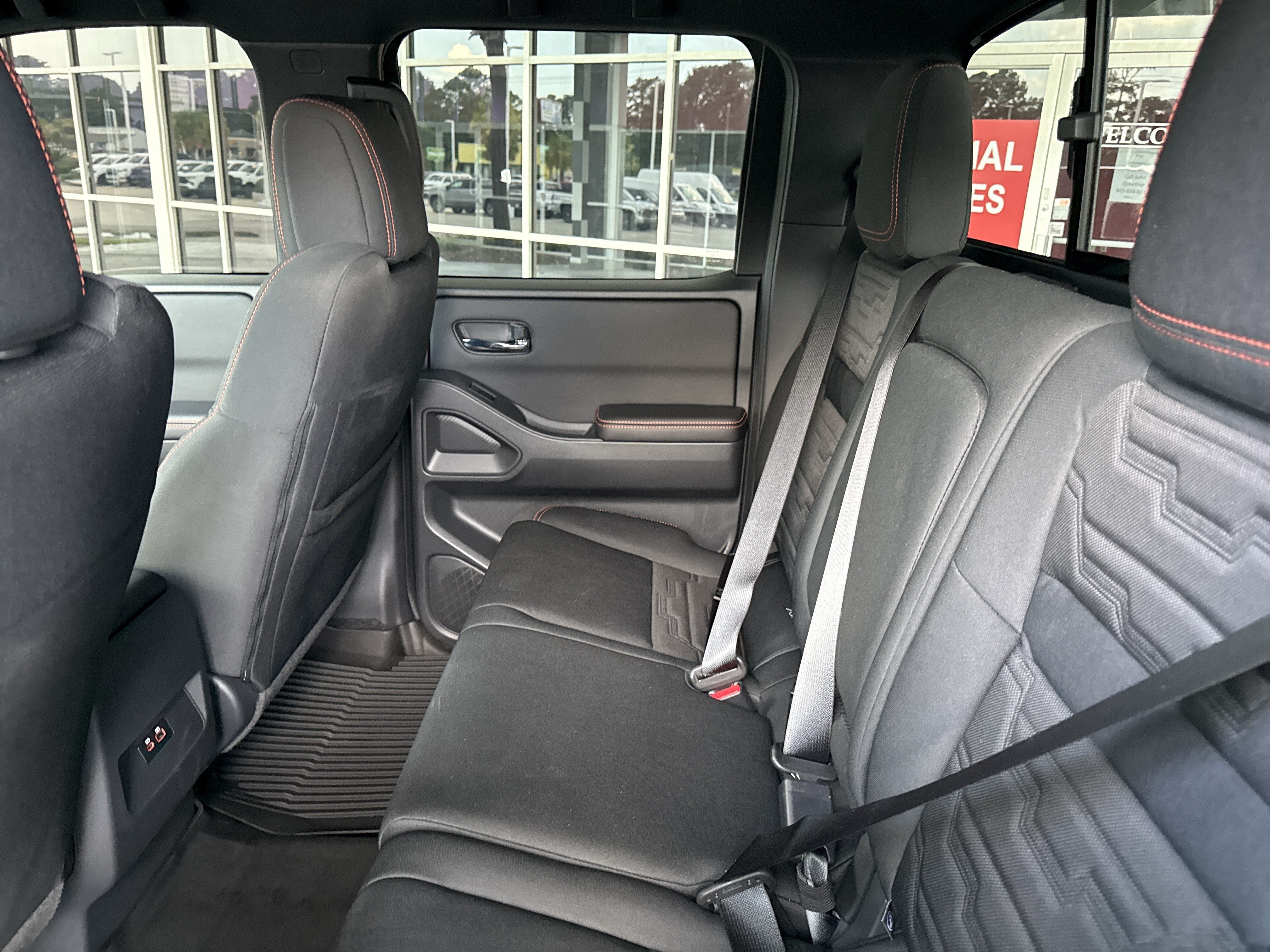 Used 2025 Nissan Frontier PRO-4X w/ Interior Protection Package AWD/4WD image 28