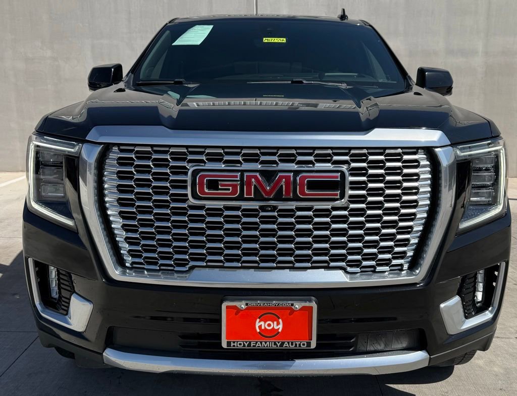 Used 2021 GMC Yukon Denali w/ Denali Ultimate Package image 2