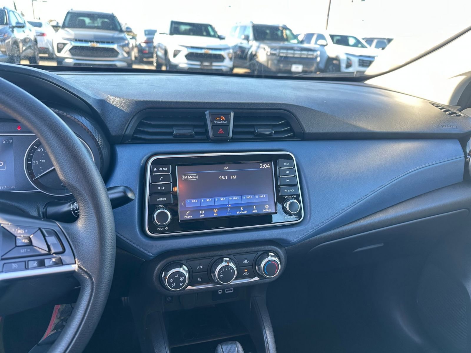 Used 2025 Nissan Versa SV image 21