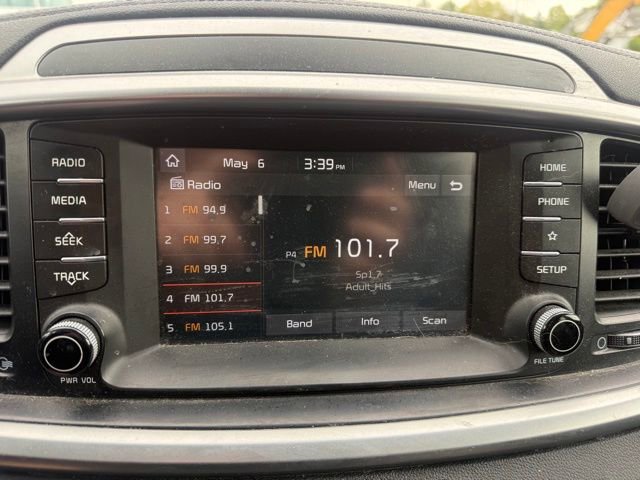 Used 2019 Kia Sorento FWD image 12