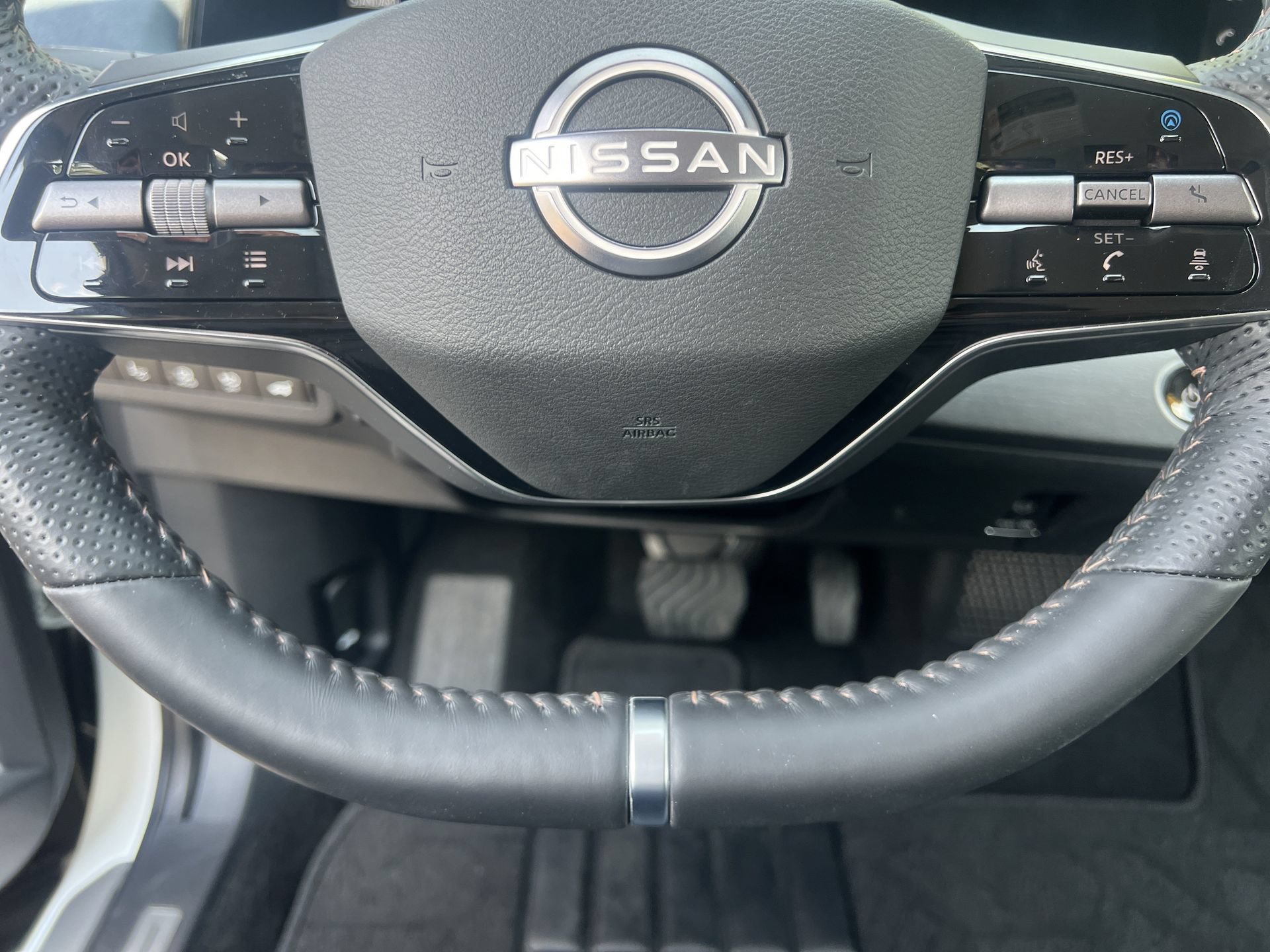 Certified 2024 Nissan Ariya AWD image 10