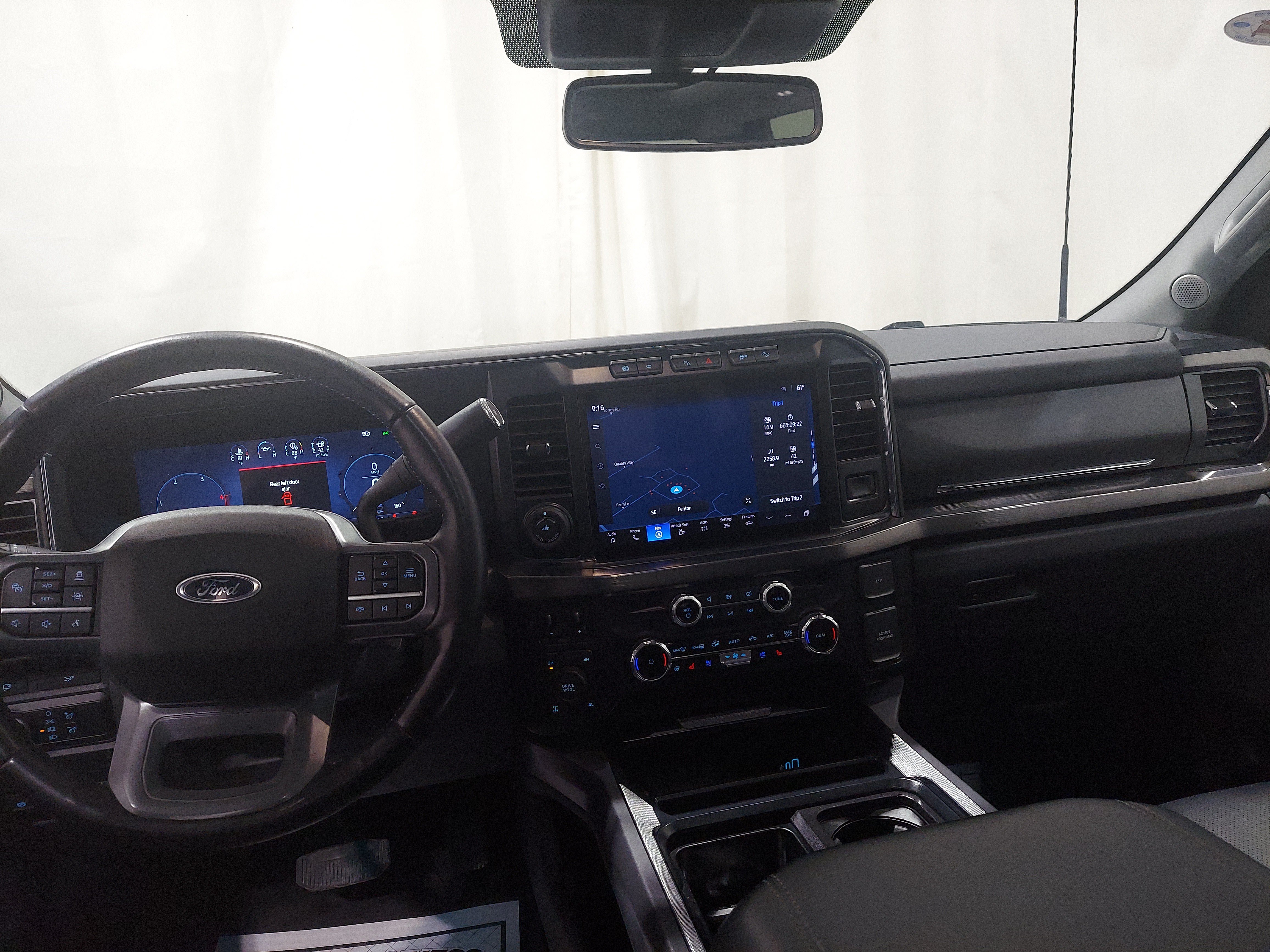 Used 2024 Ford F250 Lariat w/ Lariat Ultimate Package AWD/4WD image 11