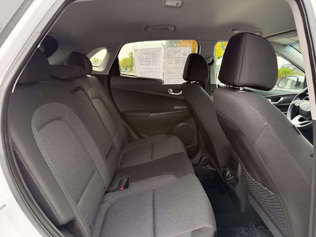 Used 2023 Hyundai Kona SE FWD image 13