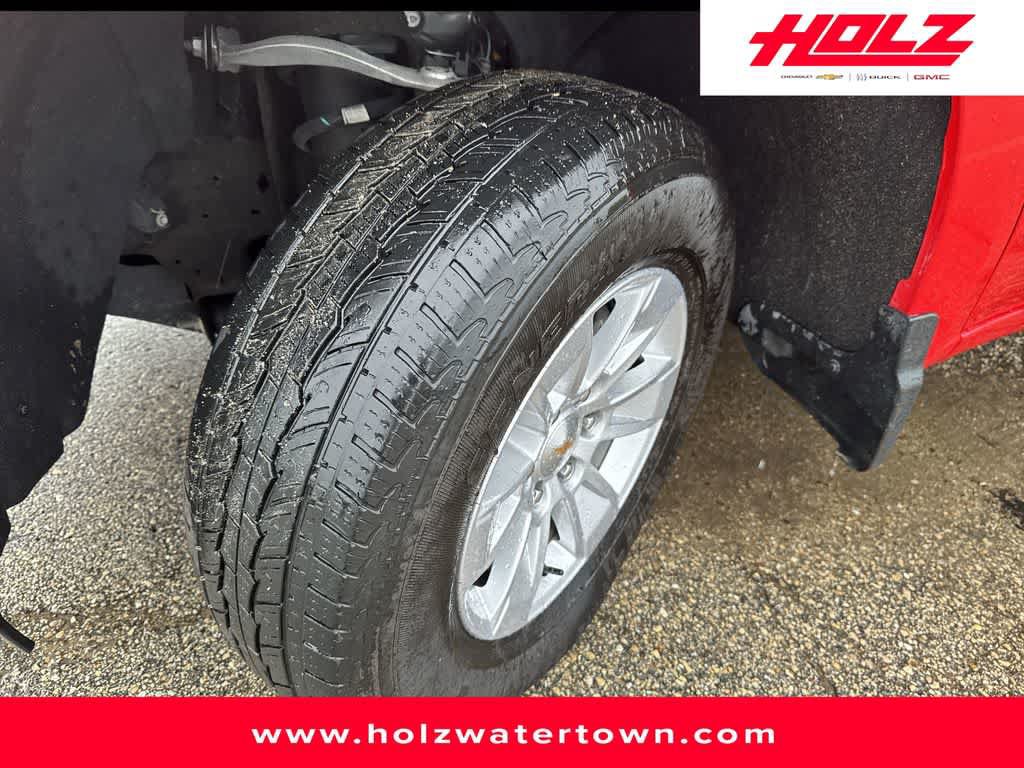 Certified 2025 Chevrolet Silverado 1500 LT AWD/4WD image 3