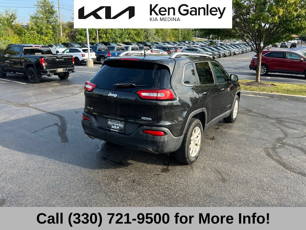Used 2015 Jeep Cherokee Latitude w/ Cold Weather Group AWD/4WD image 10
