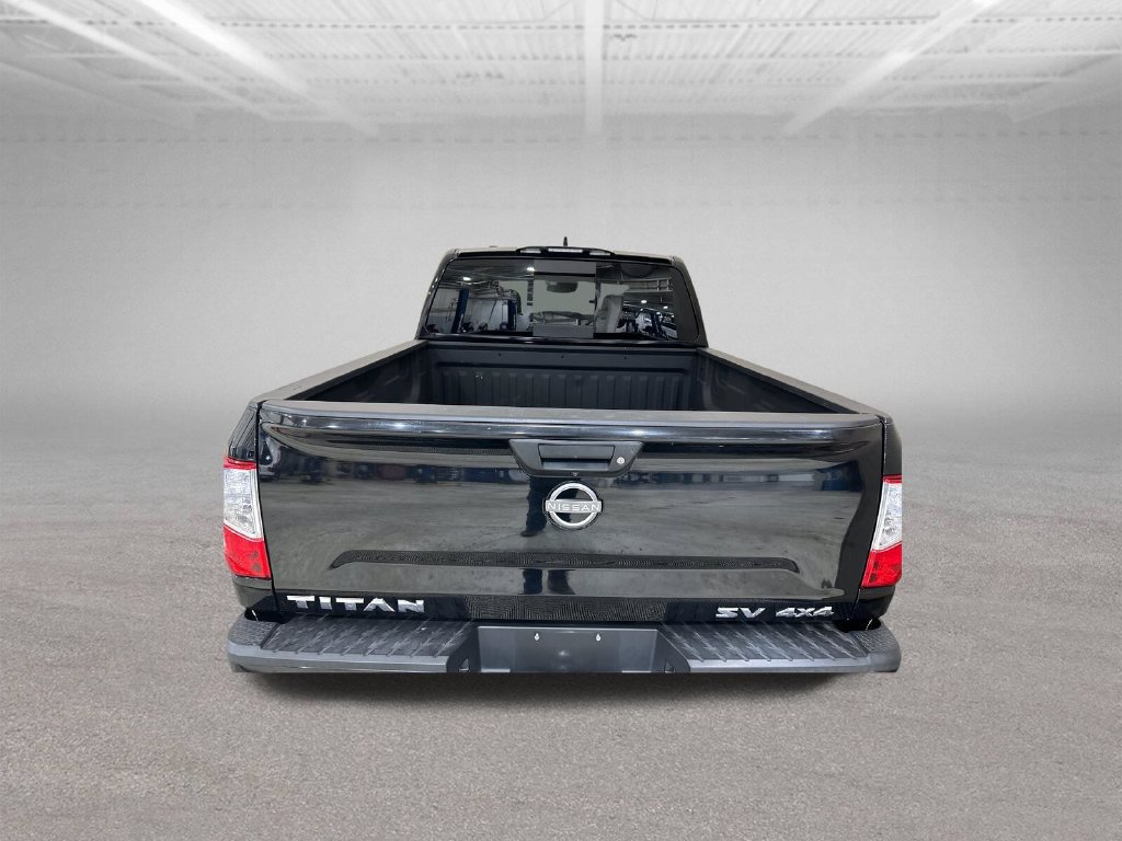 Used 2023 Nissan Titan SV AWD/4WD image 4