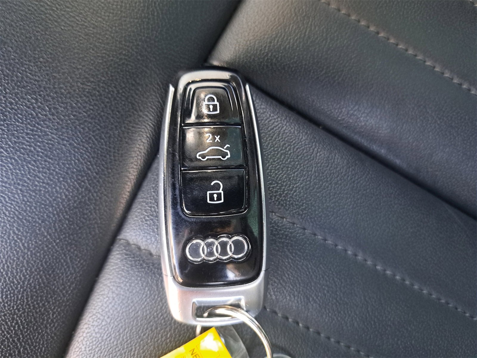 Used 2023 Audi e-tron Premium image 38