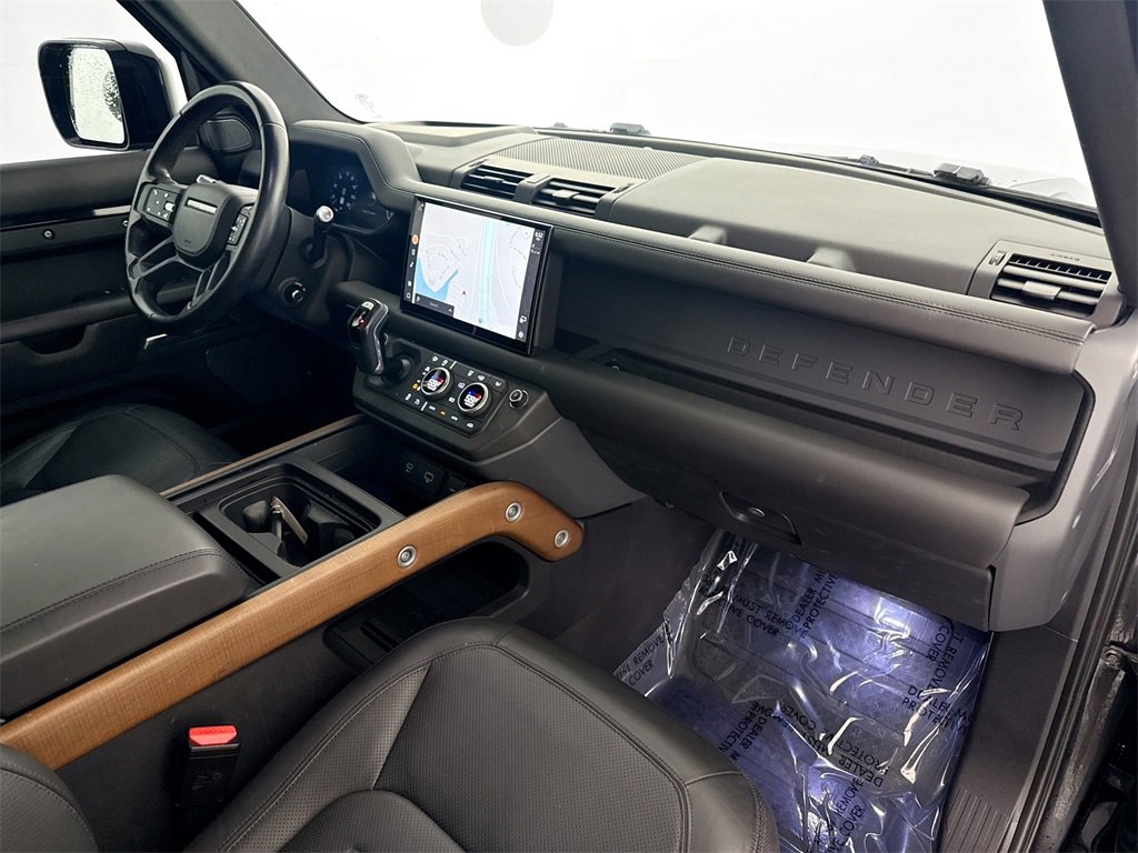 Certified 2022 Land Rover Defender 110 X image 27