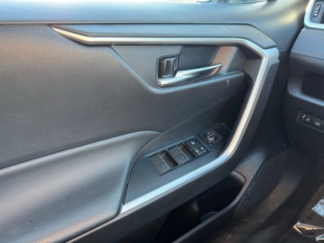 Certified 2022 Toyota RAV4 XLE AWD/4WD image 30