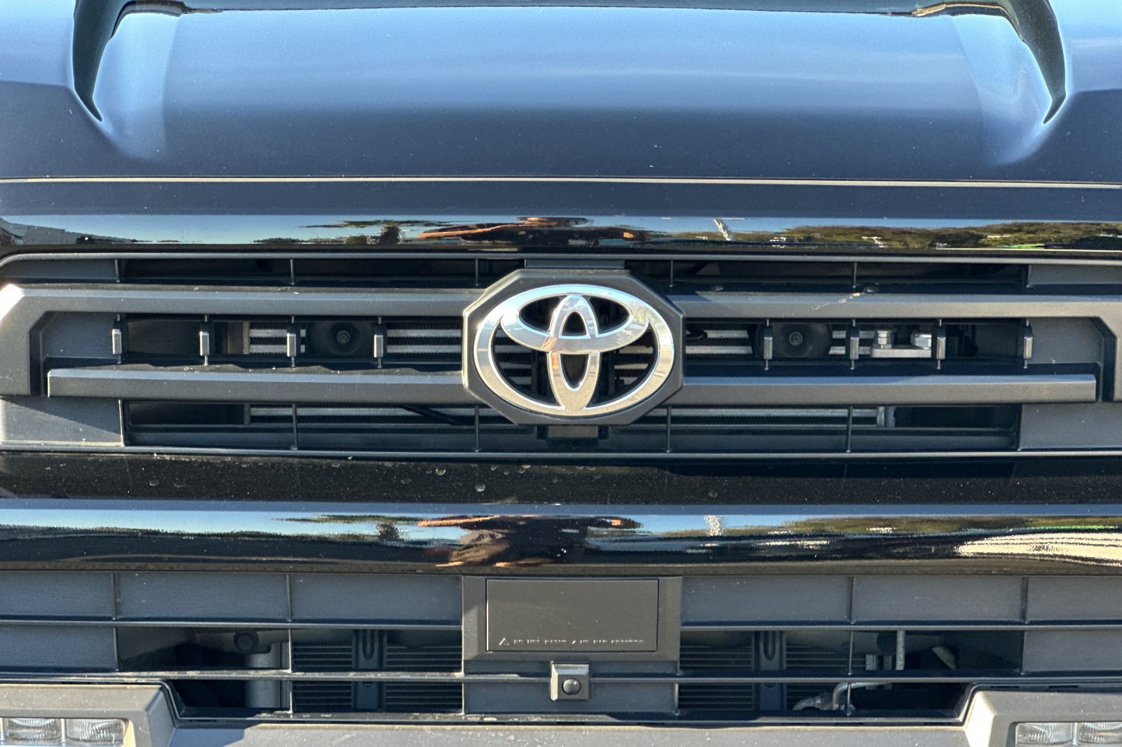 Used 2025 Toyota 4Runner SR5 AWD/4WD image 44