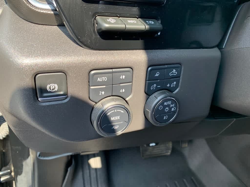 Certified 2024 Chevrolet Silverado 1500 High Country w/ Technology Package AWD/4WD image 16