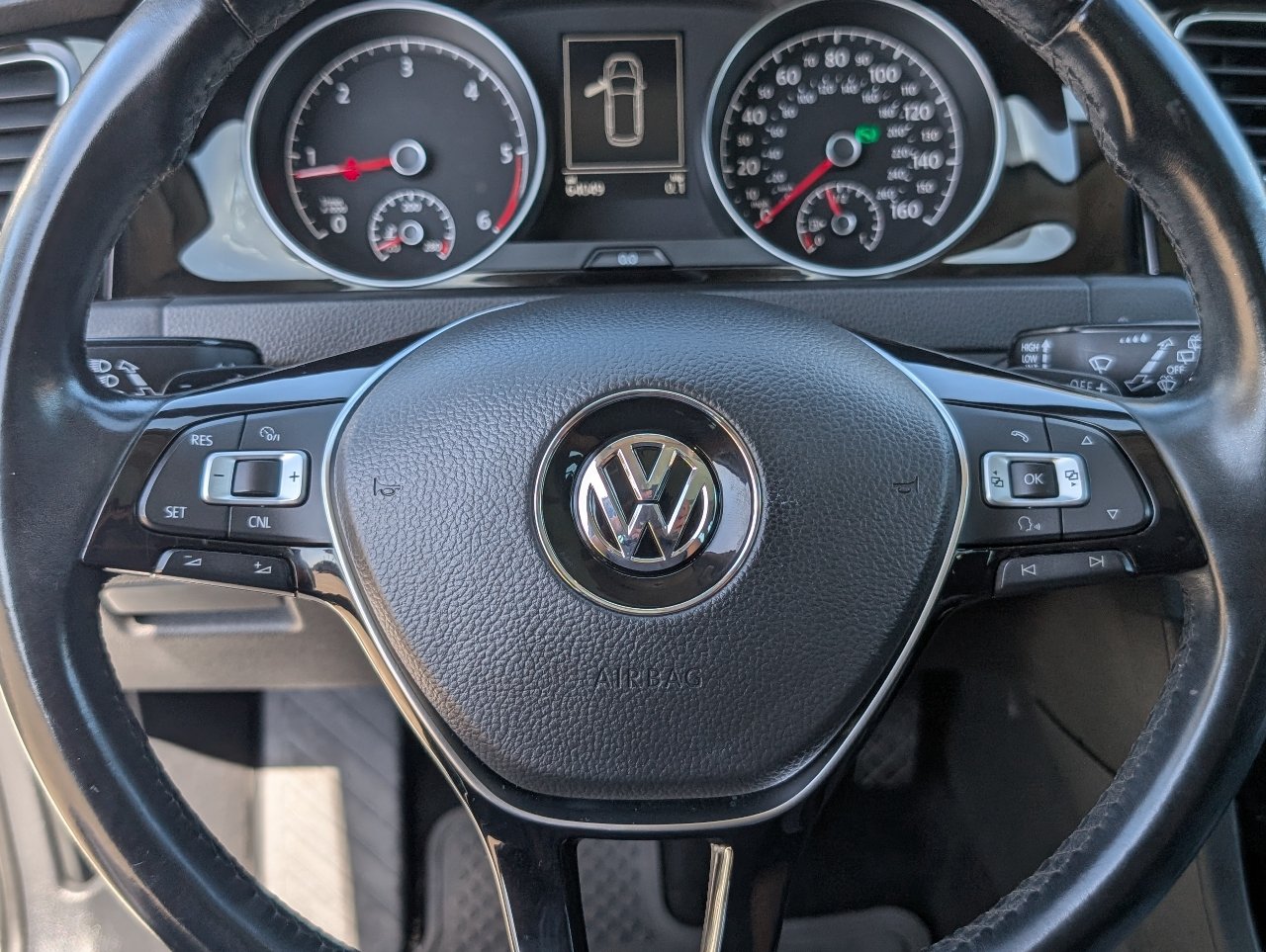 Used 2015 Volkswagen Golf TDI SEL FWD image 18