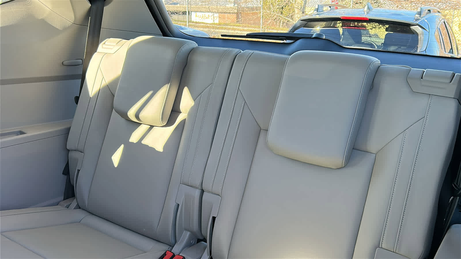 Used 2019 Volkswagen Atlas SE w/ Towing Package image 24