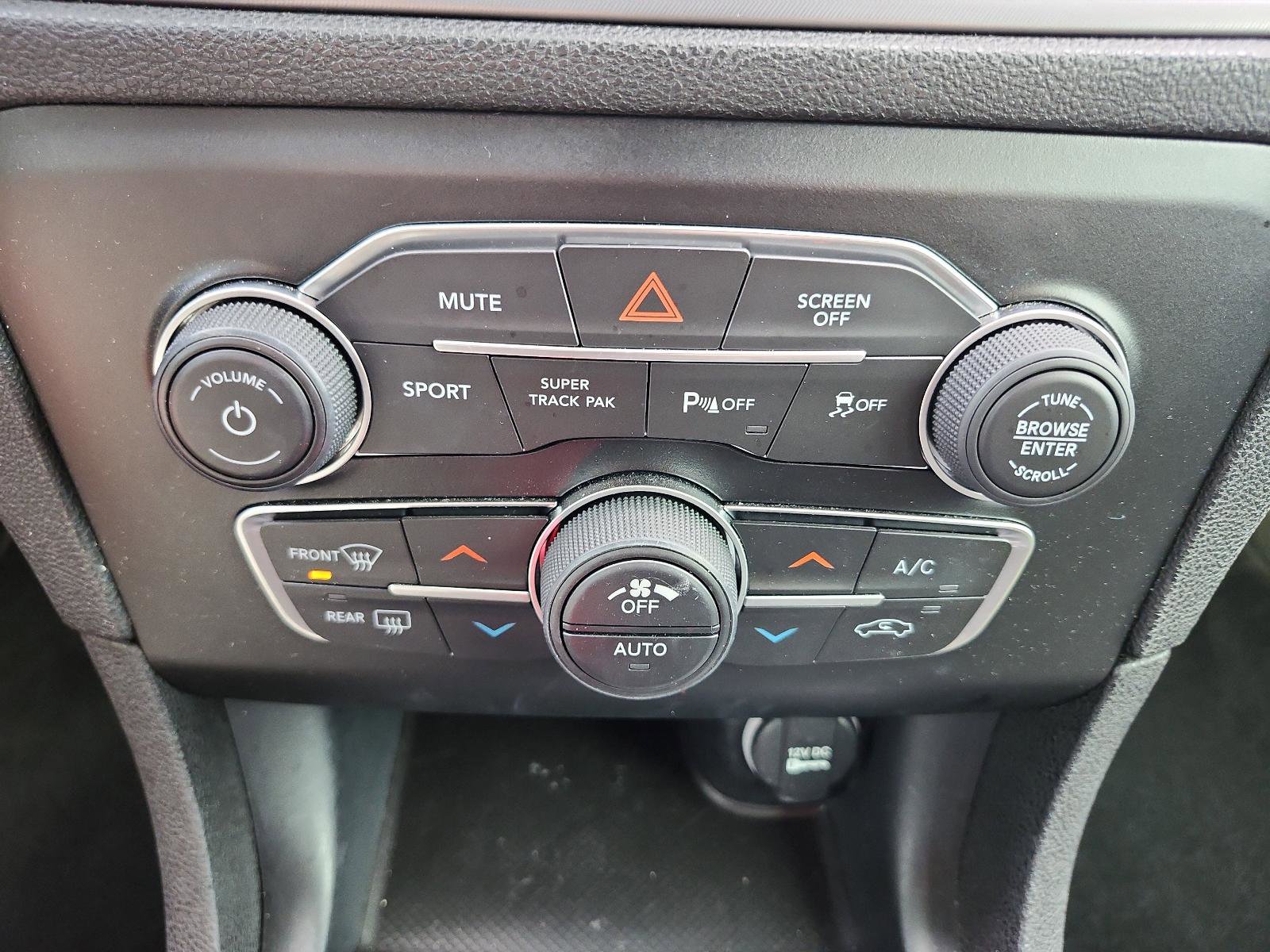 Used 2023 Dodge Charger R/T w/ Blacktop Package image 17