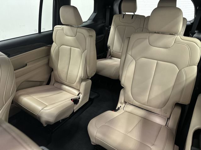 Used 2025 Jeep Grand Cherokee L Limited image 26