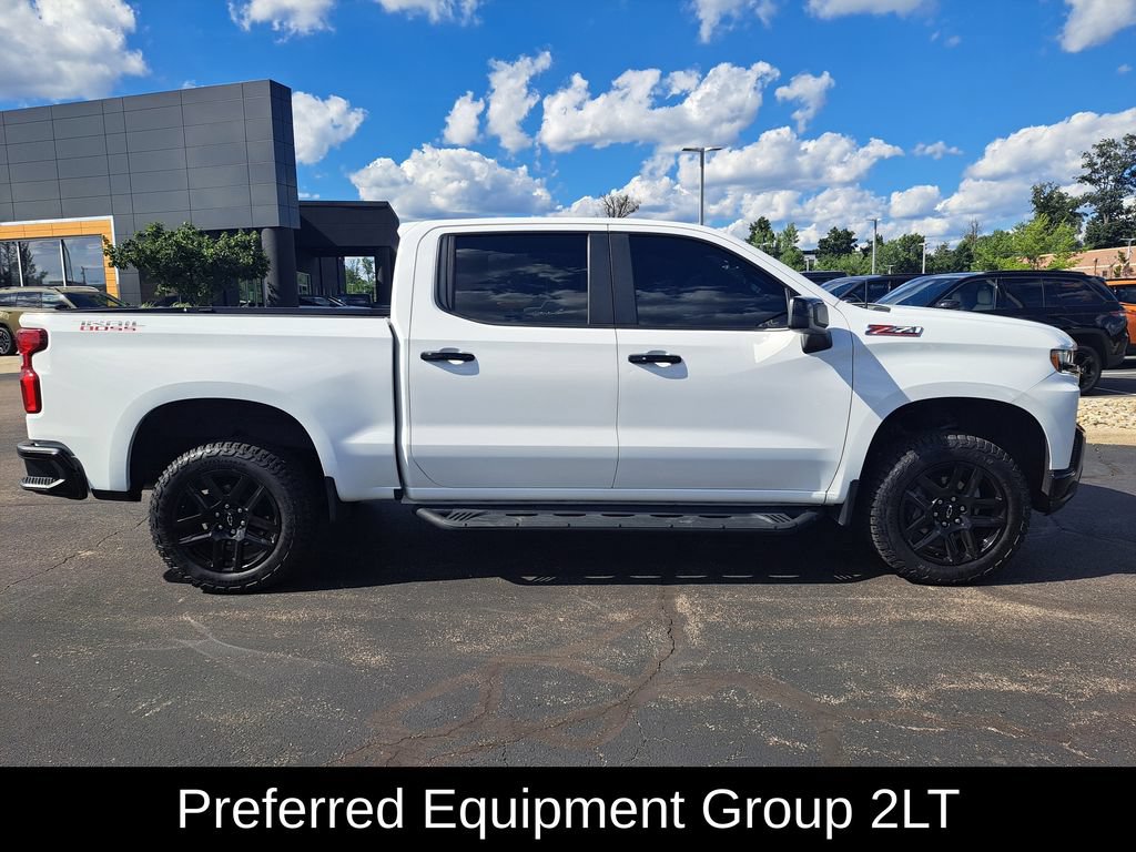 Used 2022 Chevrolet Silverado 1500 LT Trail Boss w/ Bed Protection Package AWD/4WD image 2