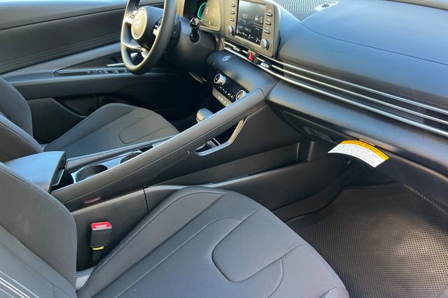 New 2026 Hyundai Elantra Blue image 15