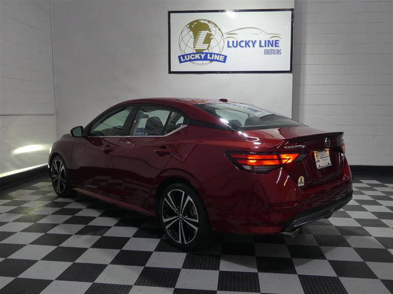 Used 2022 Nissan Sentra SR FWD image 11