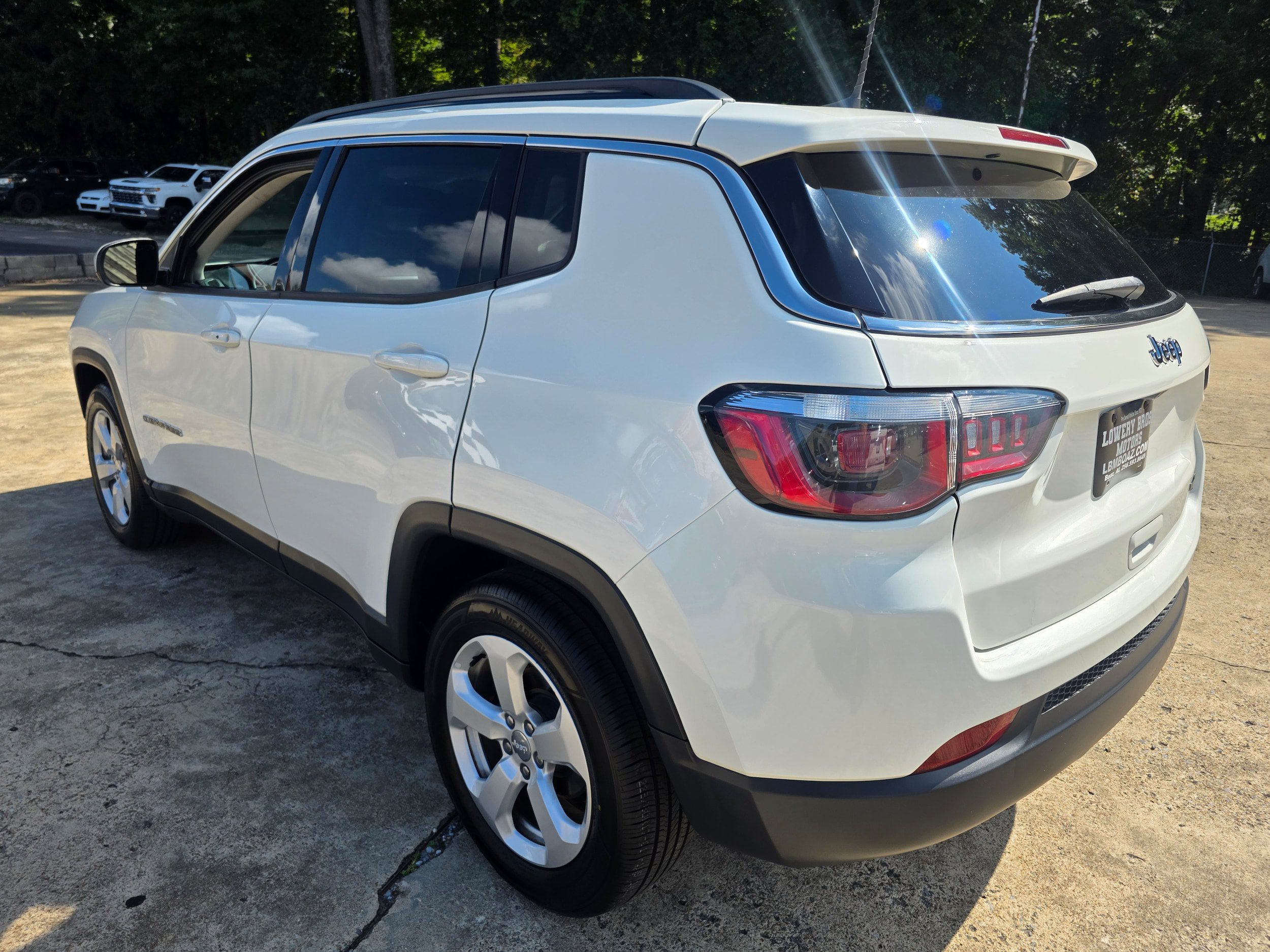 Used 2019 Jeep Compass Latitude FWD image 7