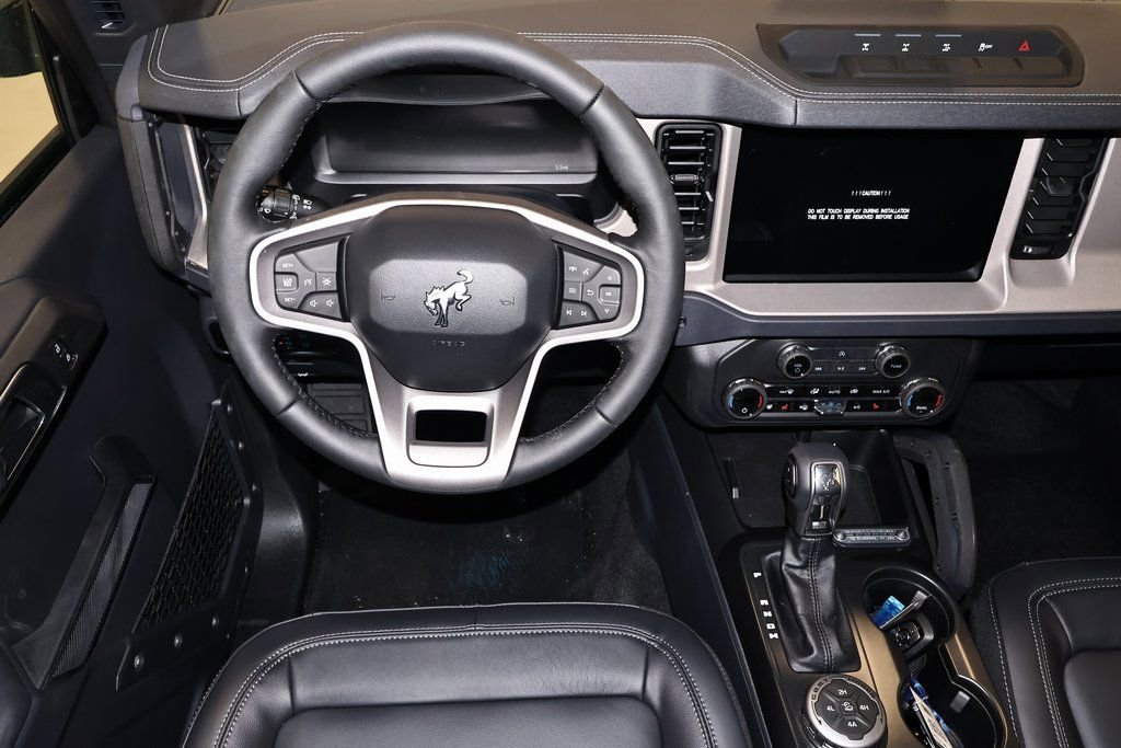 New 2025 Ford Bronco Outer Banks w/ Sasquatch Package image 16