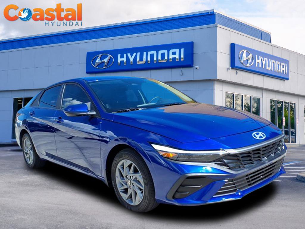 Certified 2025 Hyundai Elantra Blue