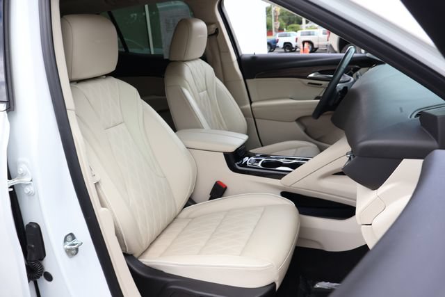 Used 2023 Buick Envision Avenir AWD/4WD image 21