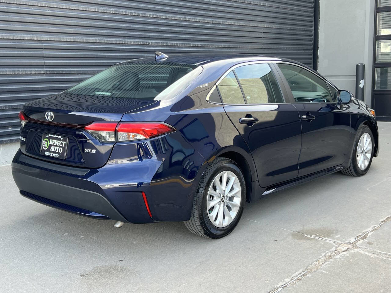 Used 2021 Toyota Corolla XLE image 11