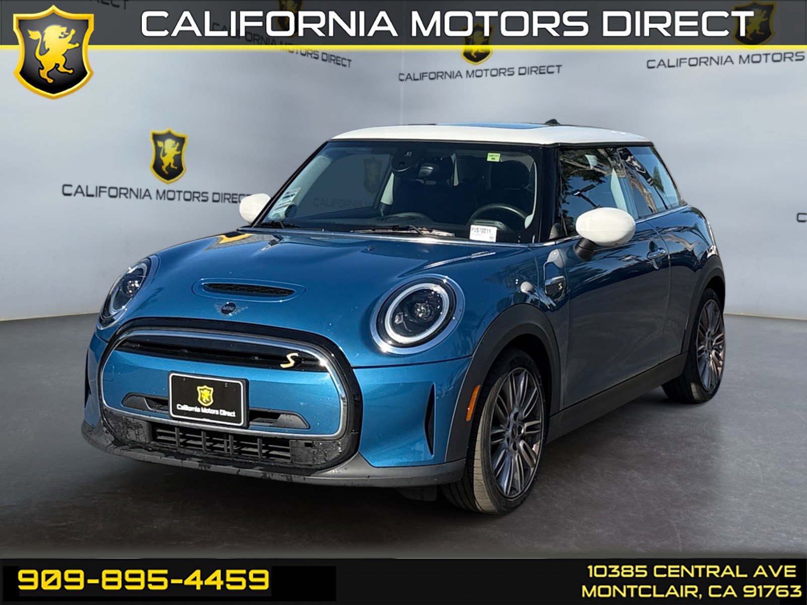 Used 2023 MINI Cooper SE image 1