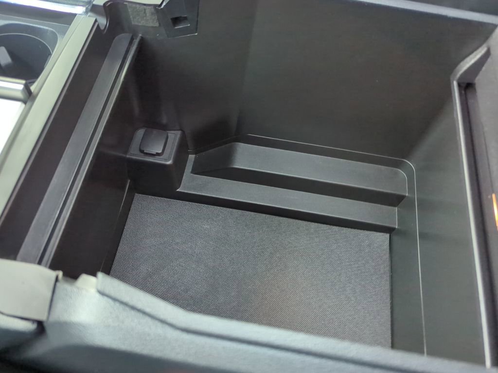 Used 2023 Ford Expedition Timberline image 29