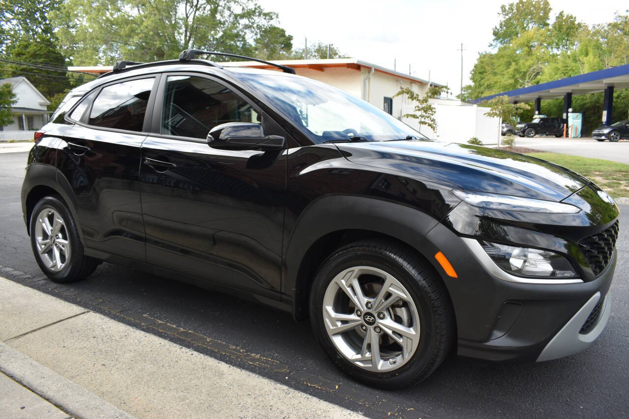 Used 2023 Hyundai Kona SEL FWD image 25