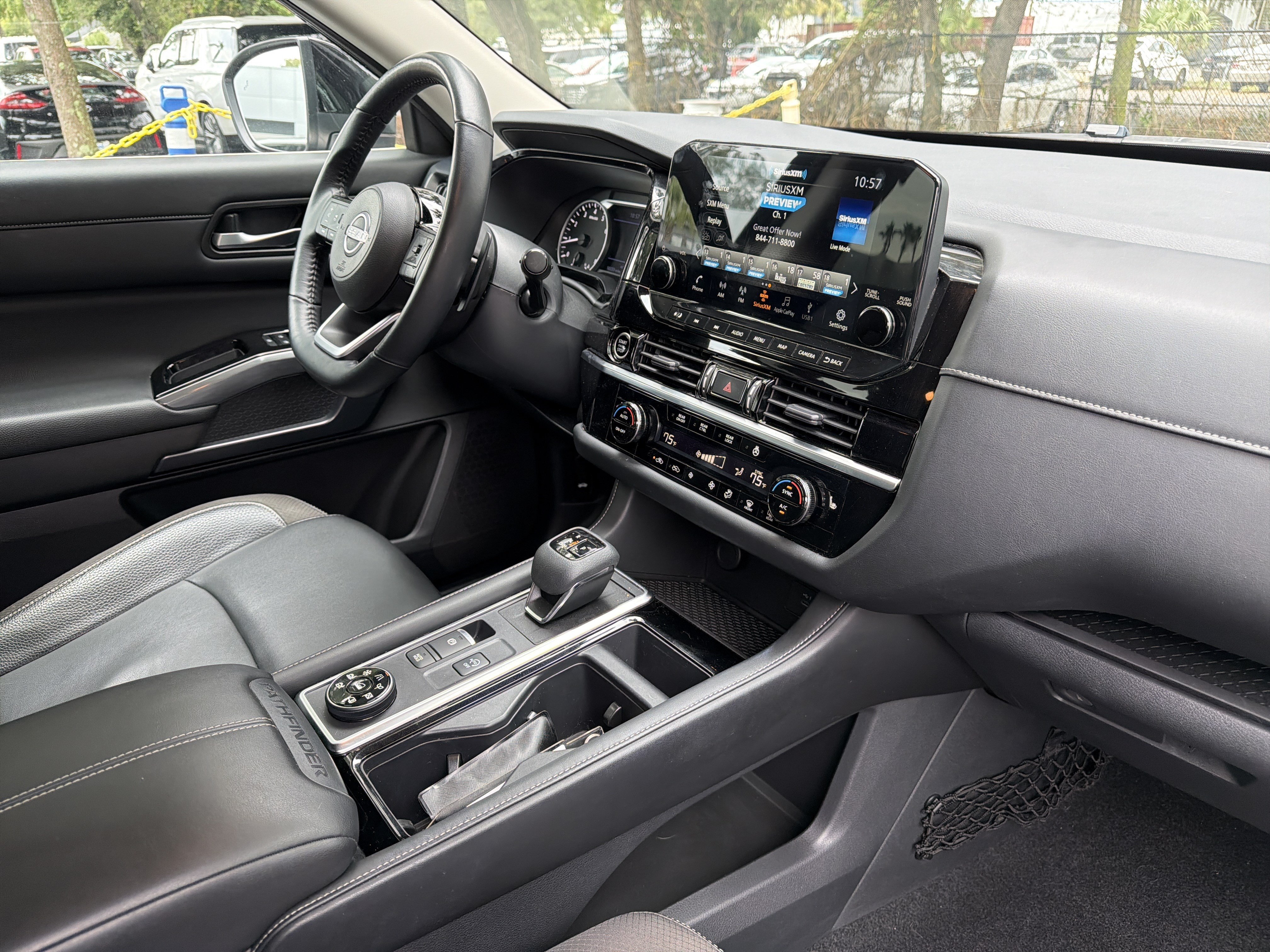 Used 2022 Nissan Pathfinder SL w/ Lighting Package (N92) AWD/4WD image 43