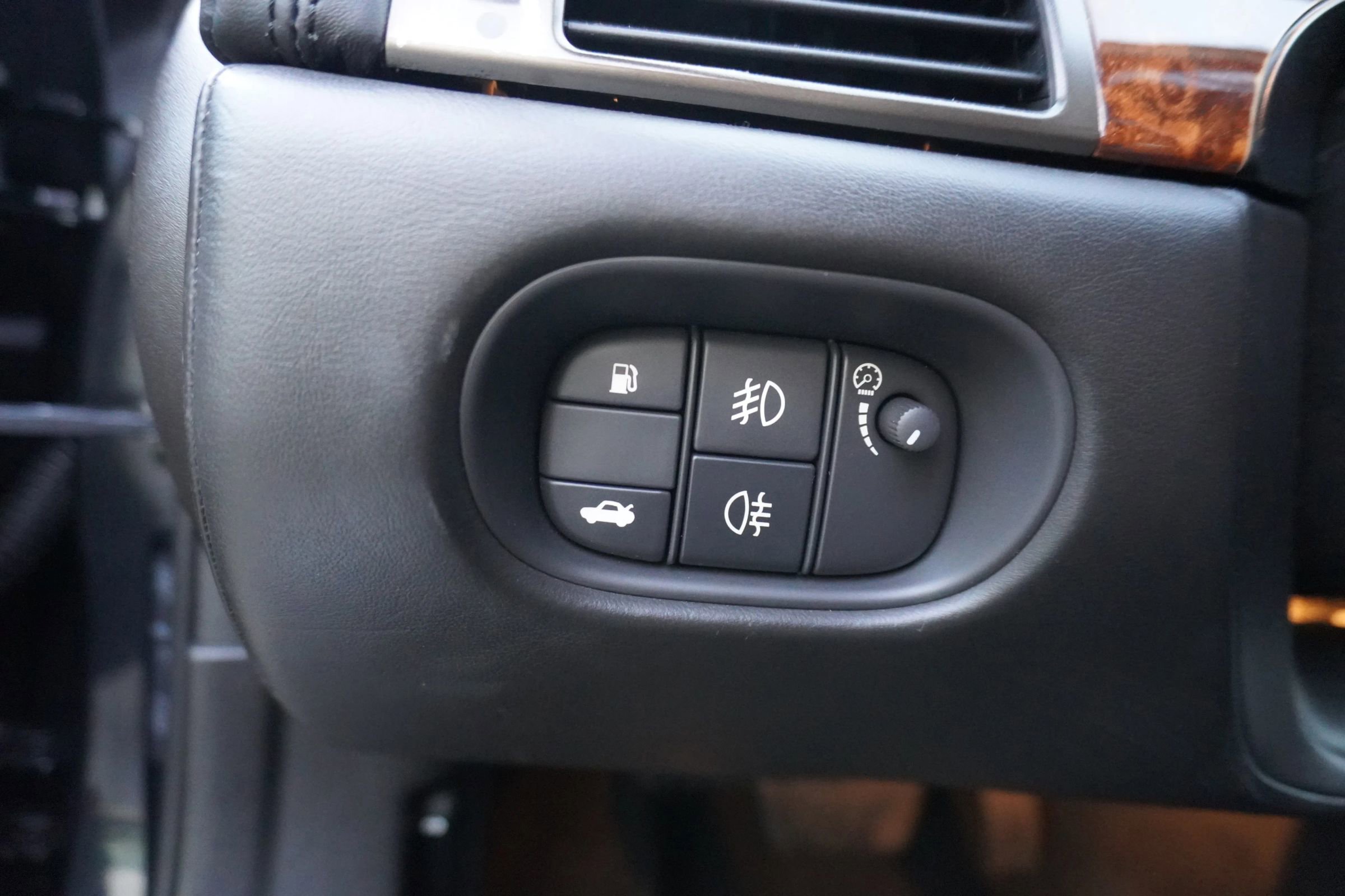 Used 2007 Jaguar XKR R image 23