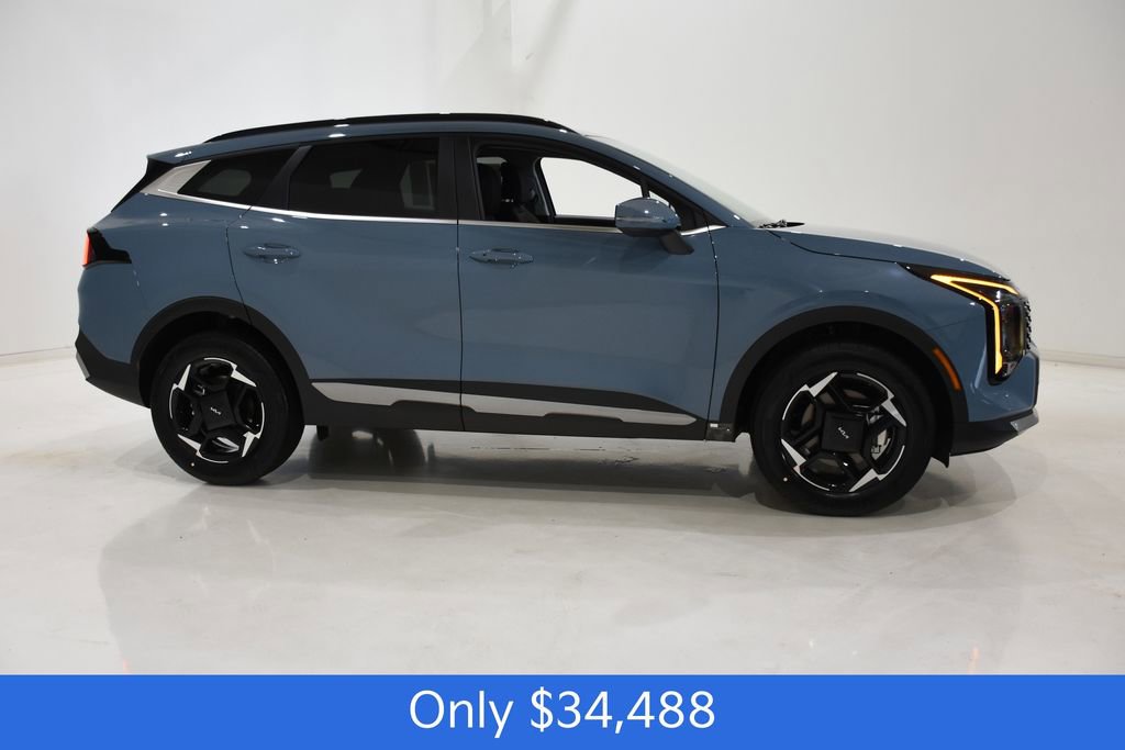 New 2026 Kia Sportage EX w/ EX Panoramic Sunroof Package image 3