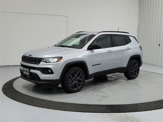 New 2026 Jeep Compass Latitude image 3