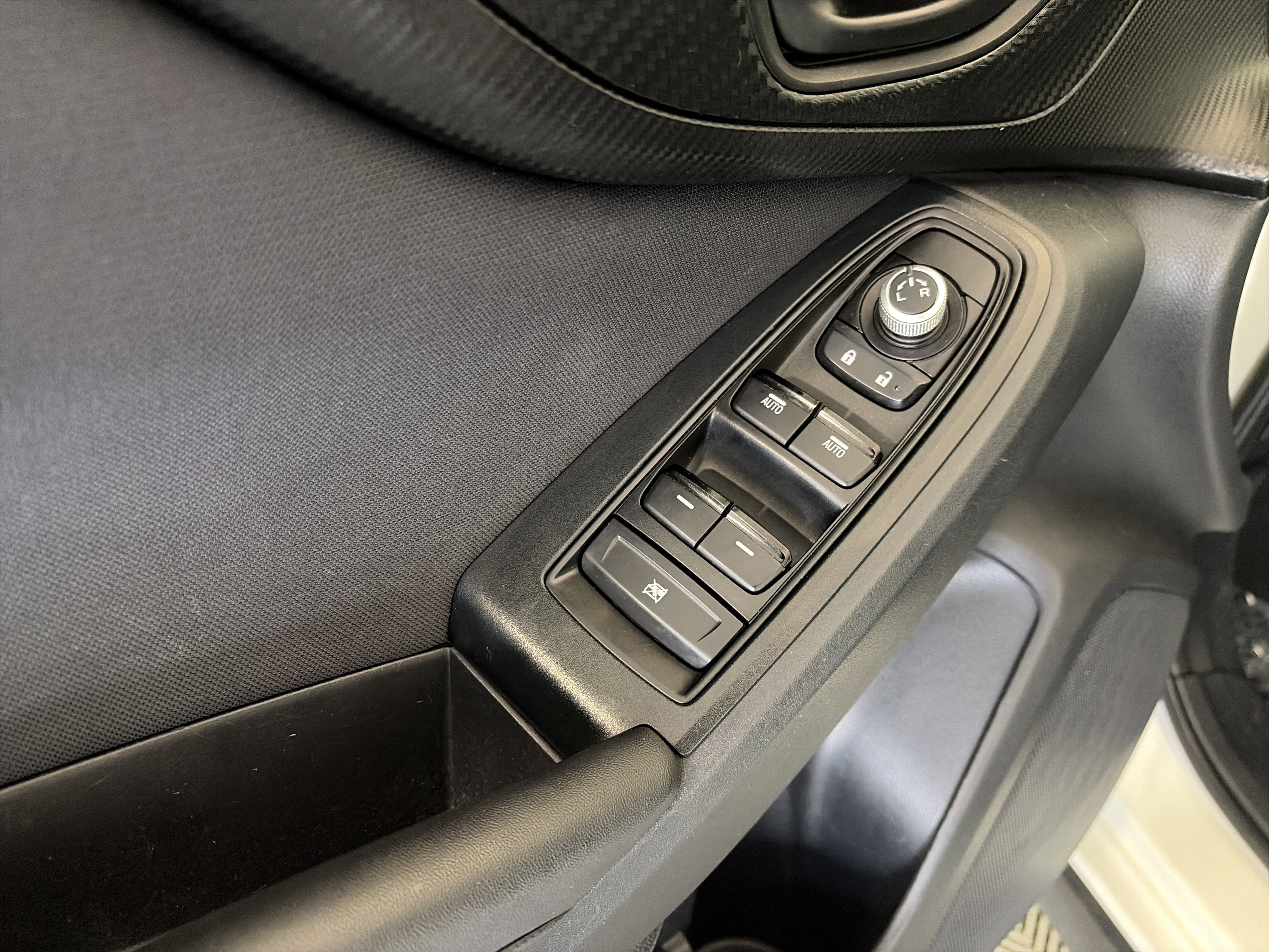 Used 2021 Subaru Crosstrek 2.0i Premium w/ Moonroof Package image 13