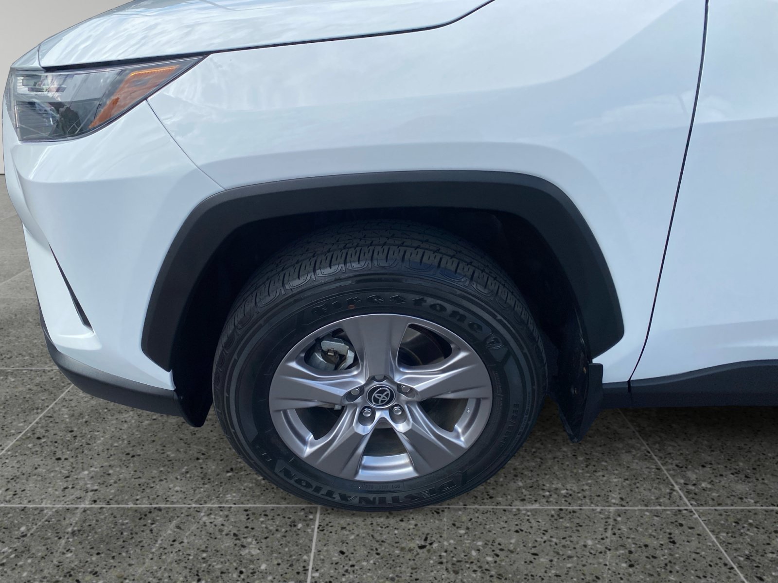 Used 2022 Toyota RAV4 XLE FWD image 14