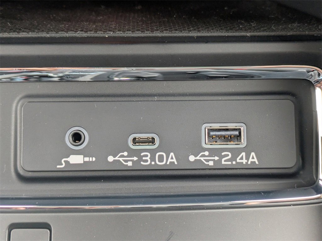 New 2025 Subaru Ascent Limited image 35