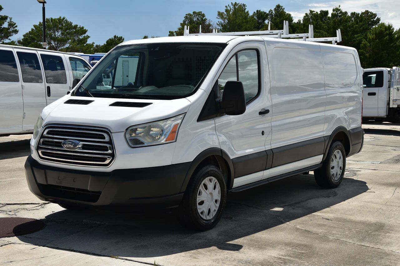 Used 2016 Ford Transit 150 130 Low Roof w/ Exterior Upgrade Package RWD image 3