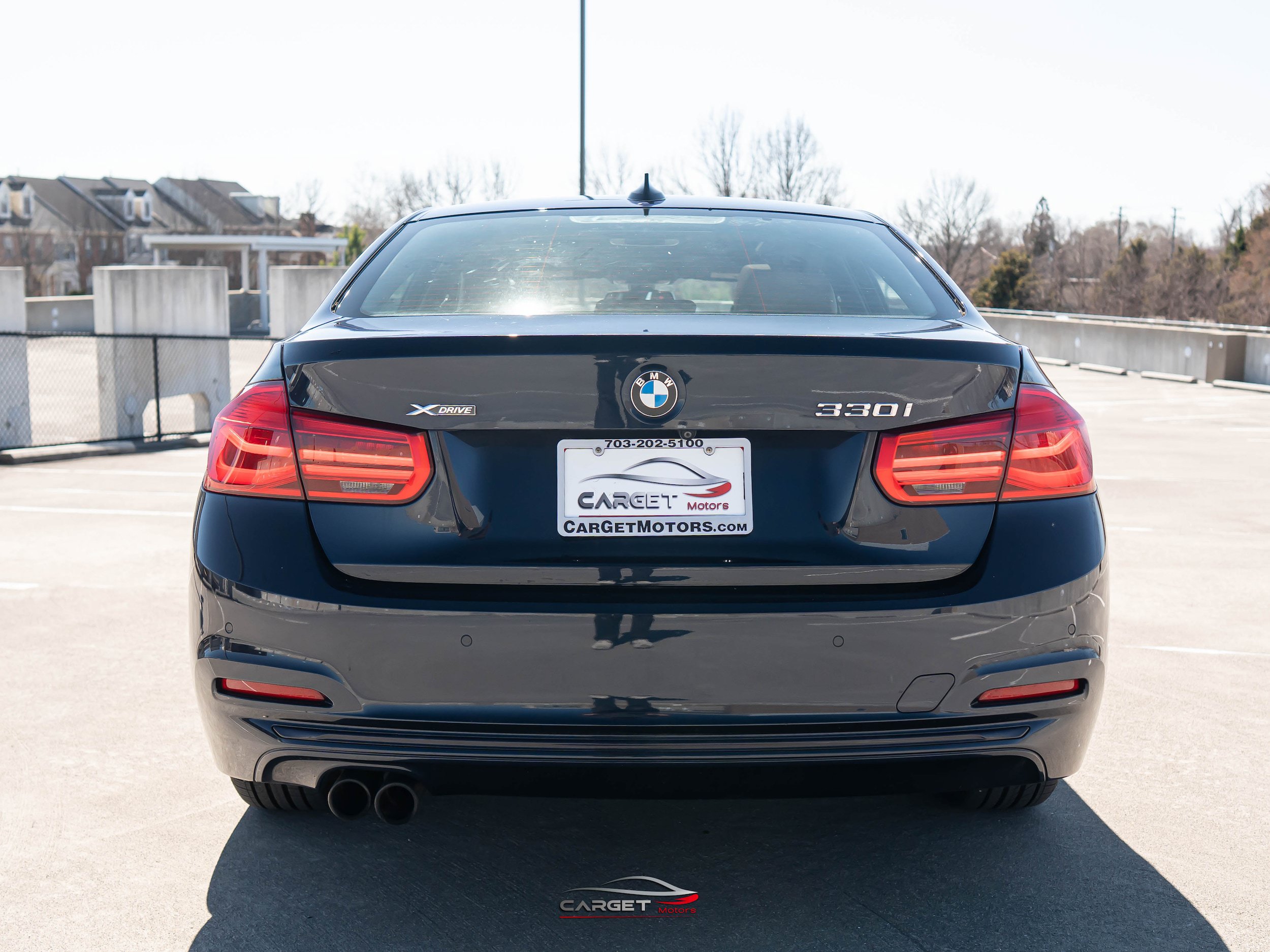 Used 2017 BMW 330i xDrive Sedan AWD/4WD image 6