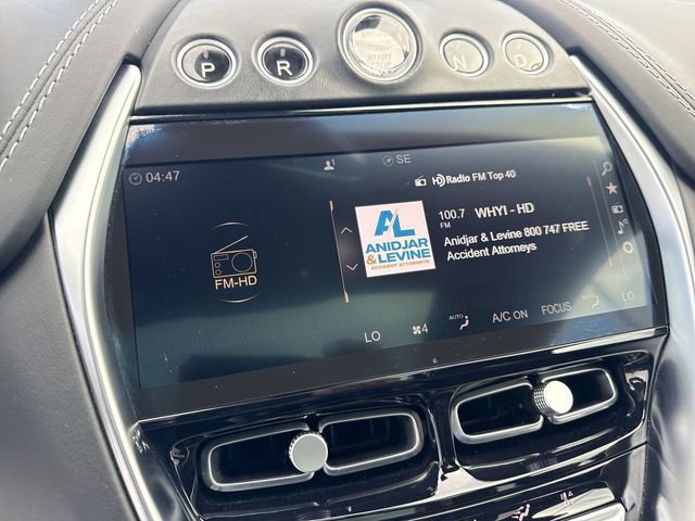 Used 2021 Aston Martin DBX AWD/4WD image 16