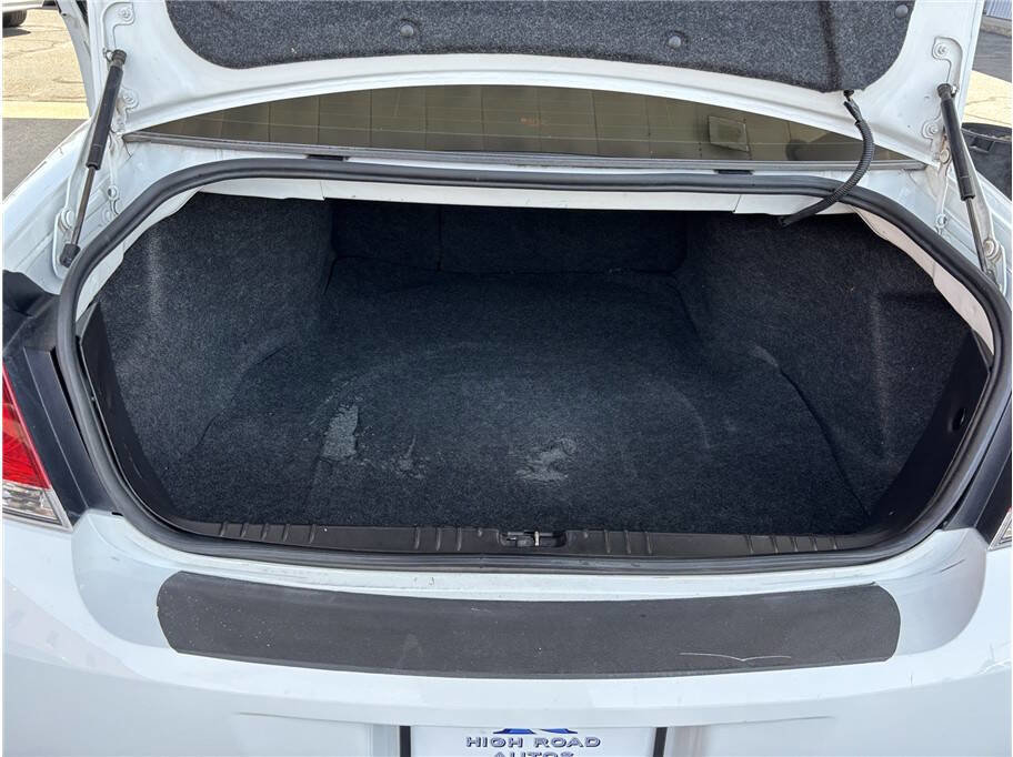 Used 2015 Chevrolet Impala LT w/ LT Sunroof Package FWD image 16