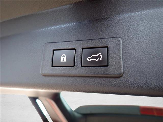 Used 2025 Subaru Ascent Premium AWD/4WD image 9
